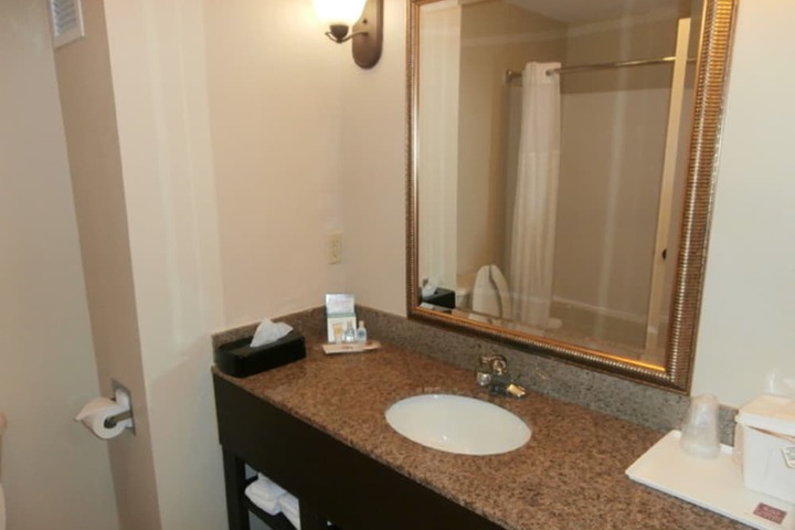Comfort Suites Savannah North I-95