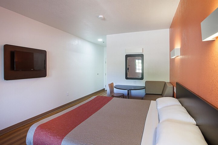 Motel 6 Bedford TX - Fort Worth