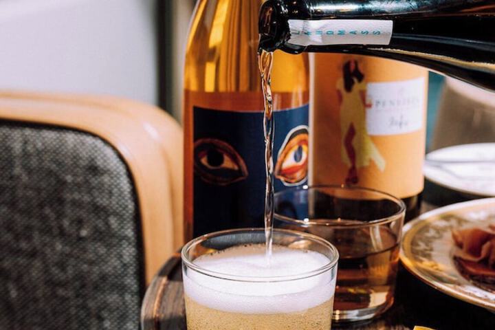 Lounge 101 of 109