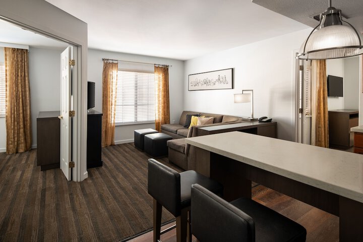 Room 6 of 29