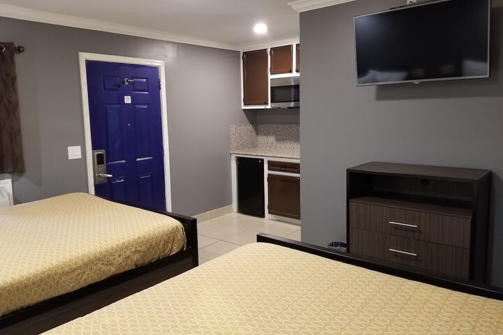 Room 21 of 24