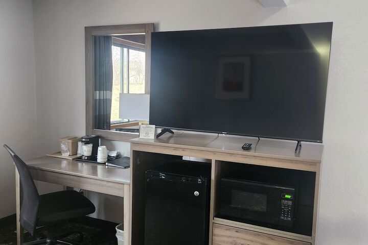 Room 34 of 47