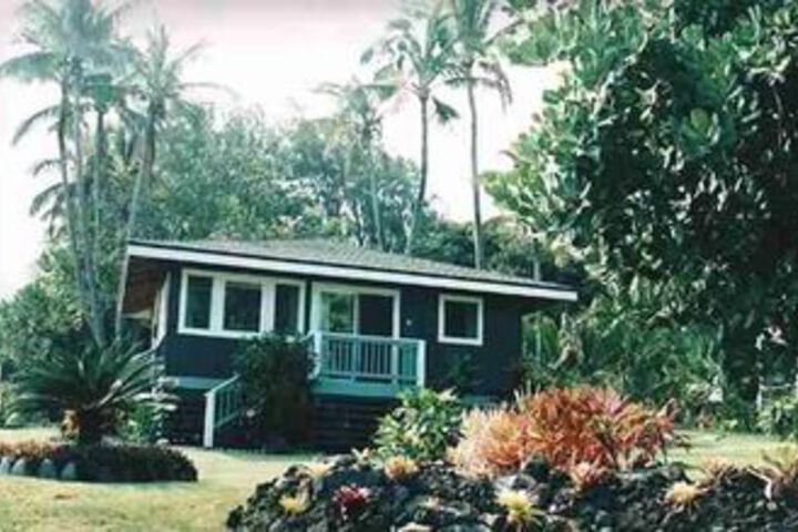 Hana Oceanfront Cottages