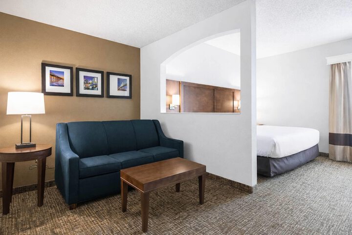 Comfort Suites Baymeadows Near Butler Blvd