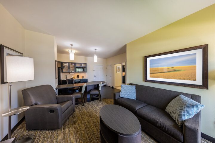 Room 15 of 28