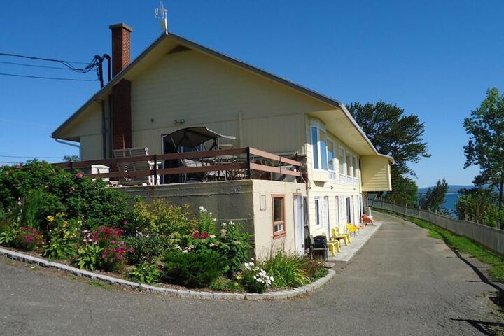 Hotel 10 of 67