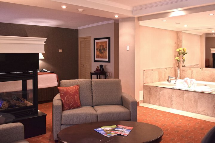 Room 14 of 25