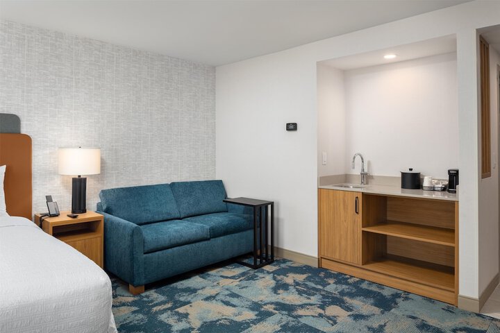 Hampton Inn & Suites by Hilton San Diego SeaWorld Near Old Town