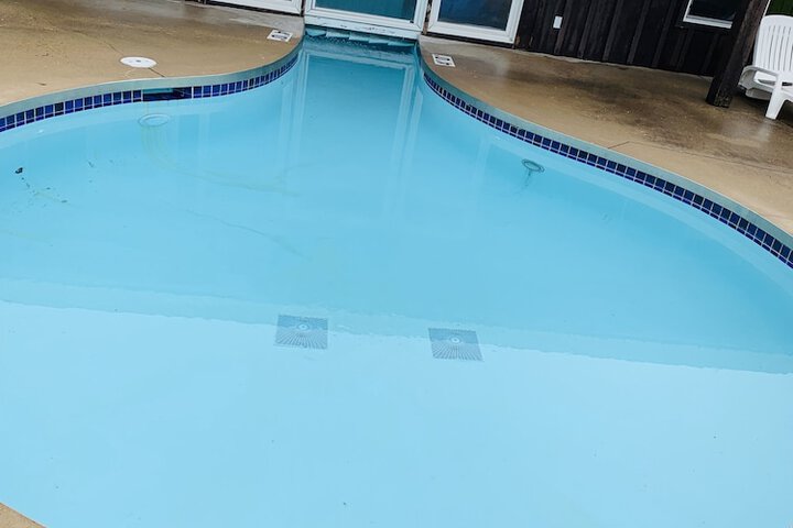 Pool 7 of 334
