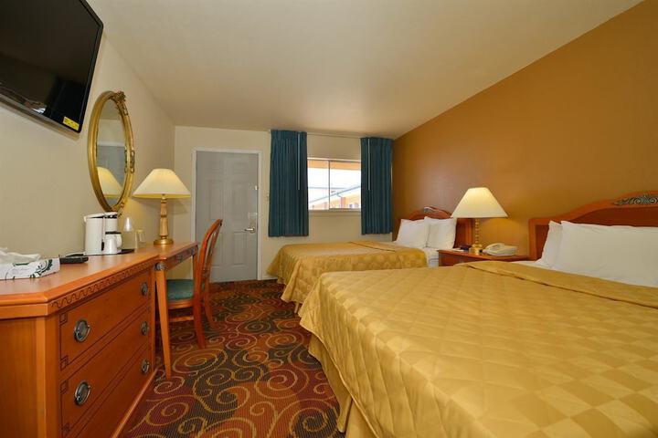 Room 11 of 20