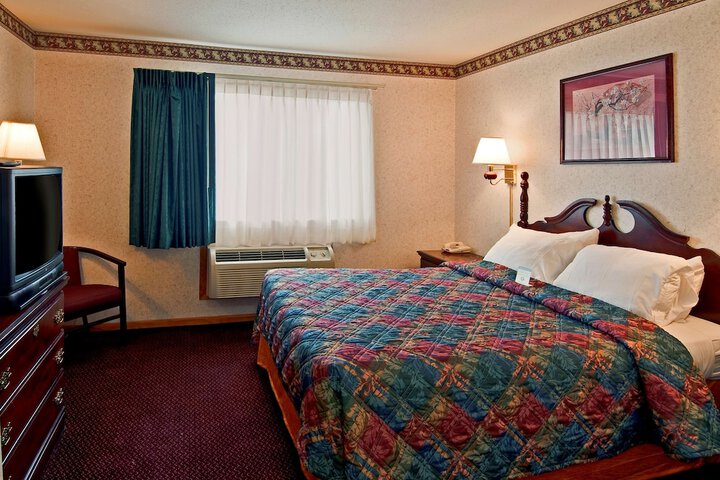 Room 12 of 15