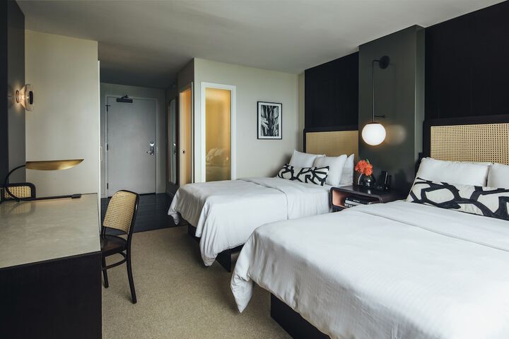 Room 25 of 51