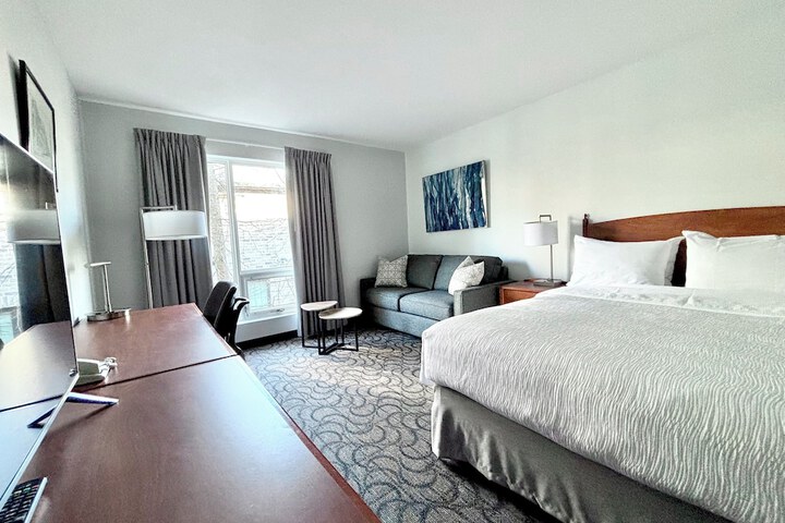 Room 14 of 22