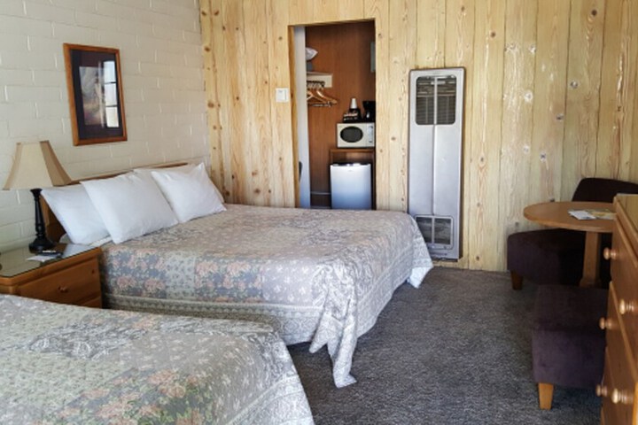 Room 13 of 19