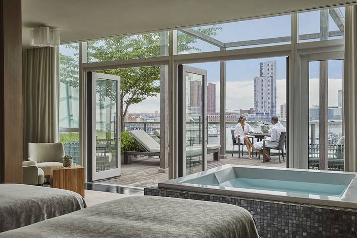 Four Seasons Hotel Baltimore