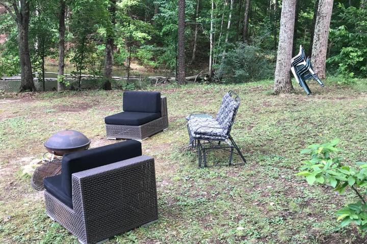 Paradise View Getaway-Dacha