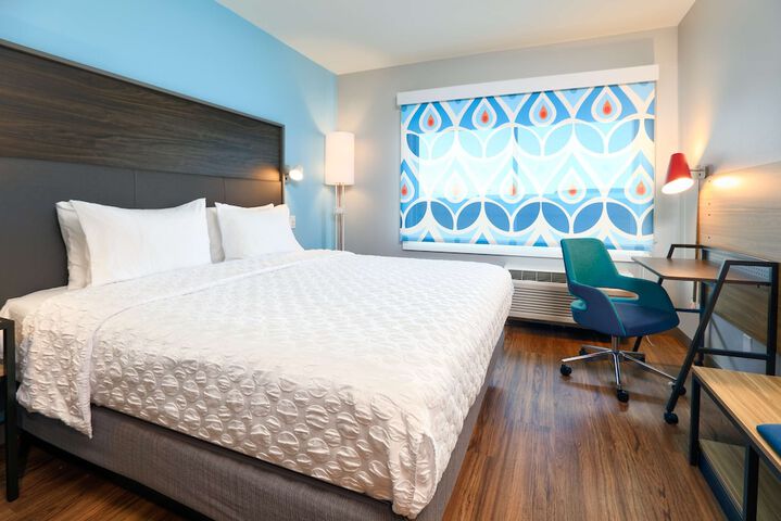 Room 4 of 20
