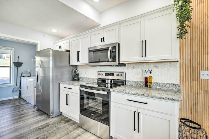 Reeds Spring Condo 3 Mi to Silver Dollar City!