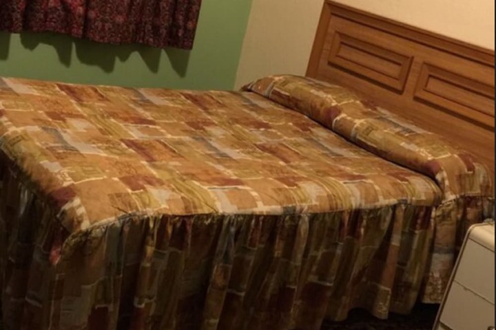 Room 18 of 39