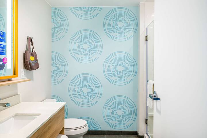 Room 23 of 57