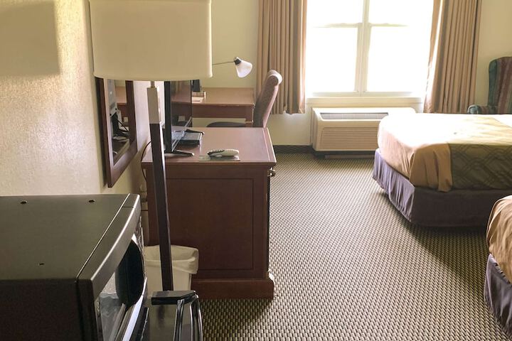Room 21 of 33