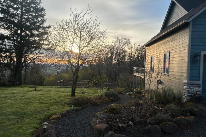 2 Bedroom Suite: Views Private Entrance, EVchgr