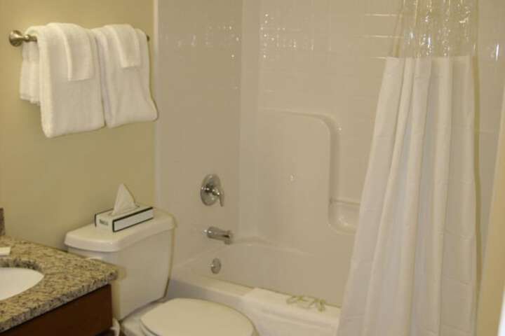Room 12 of 38