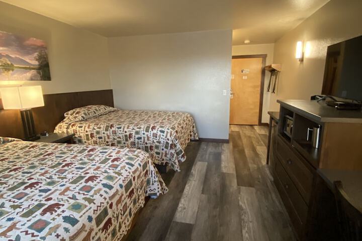 Room 34 of 82