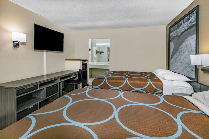 Room 14 of 26