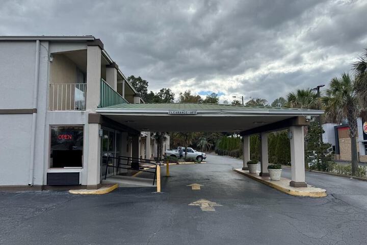 Hotel 3 of 23