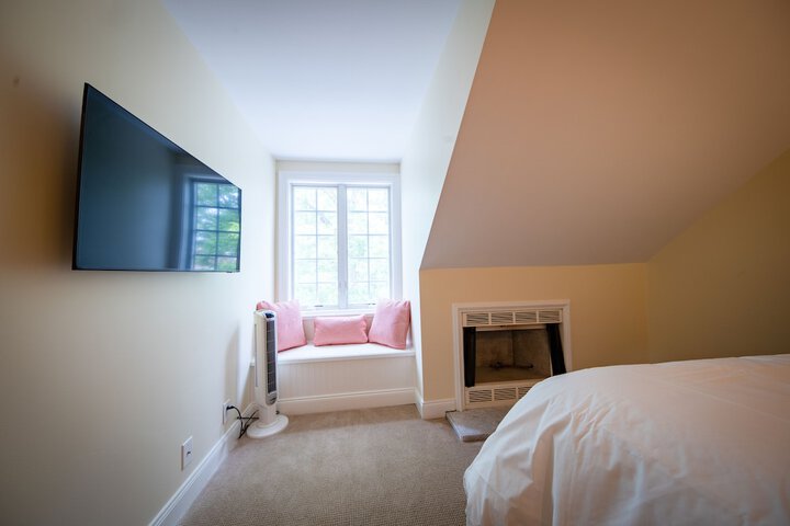 Room 18 of 46