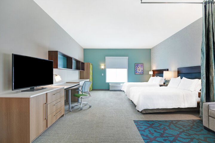 Room 35 of 47