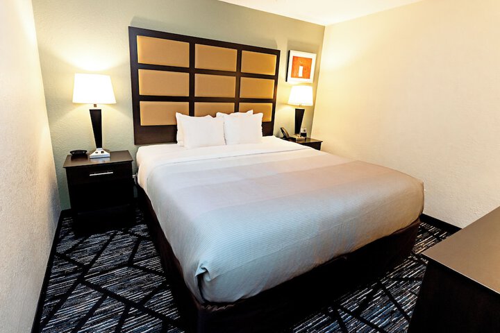 Quality Inn & Suites Marinette