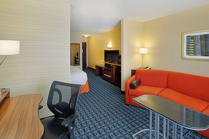 Room 15 of 17