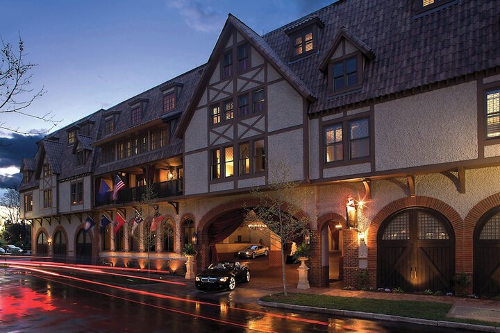Grand Bohemian Lodge Asheville Autograph Collection