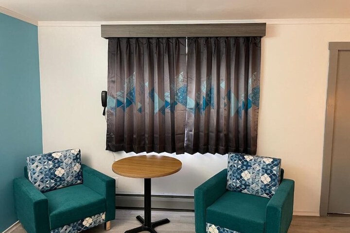 Belmont Motel
