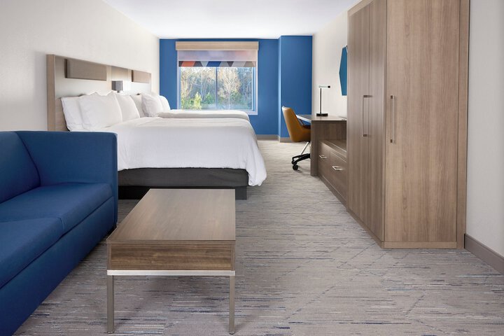 Holiday Inn Express & Suites Cushing by IHG