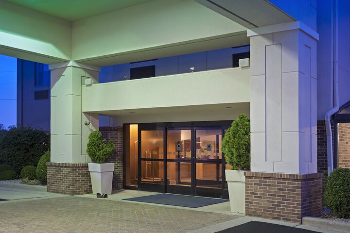 Holiday Inn Express Hotel & Suites Dayton West - Brookville by IHG