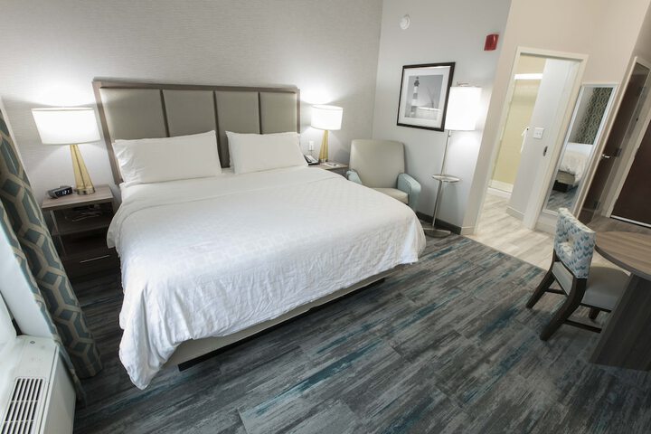 Room 40 of 56