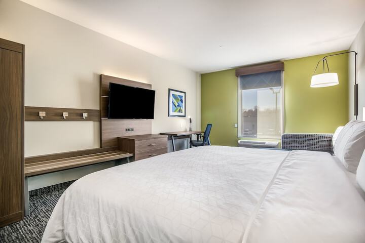 Room 21 of 46