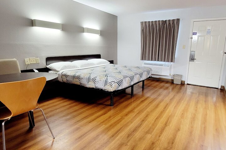 Room 15 of 31