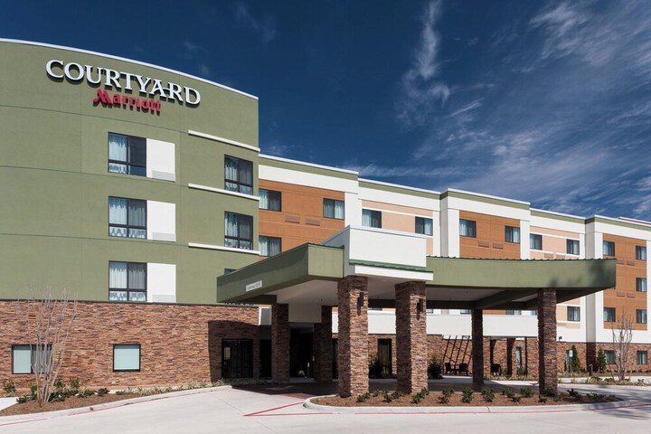 Courtyard by Marriott Houston North / Shenandoah