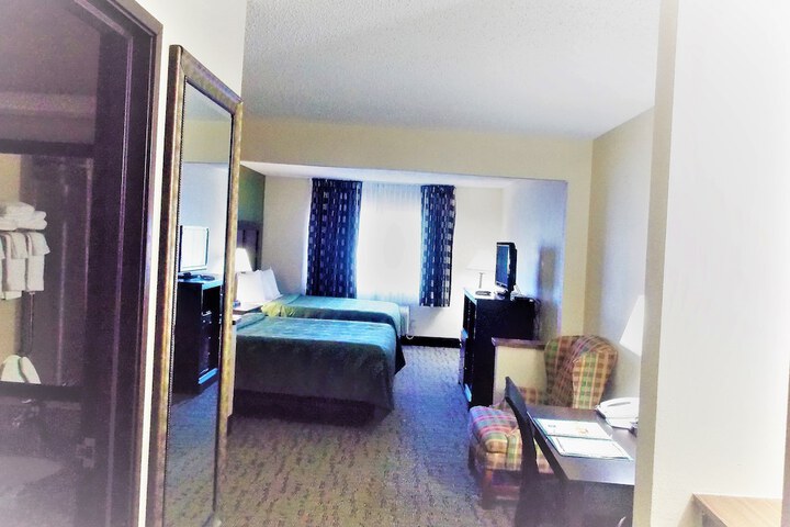 Room 42 of 68