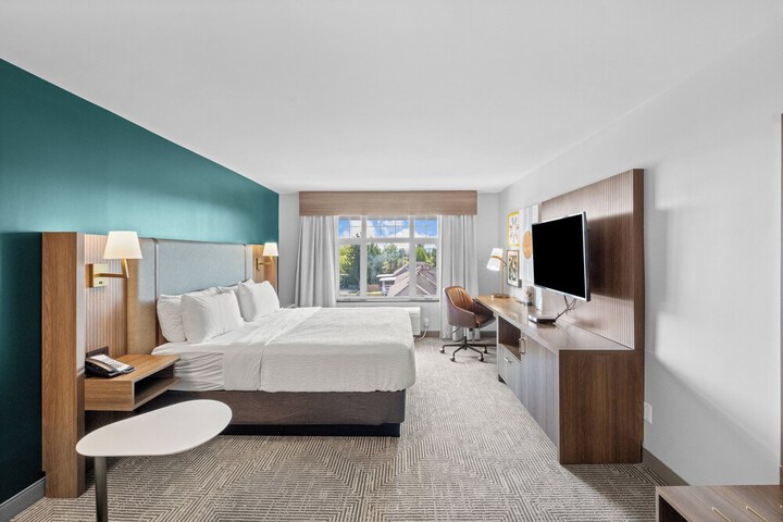 Holiday Inn Hotel & Suites Surrey East Cloverdale by IHG