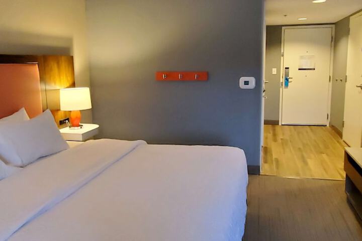 Hampton Inn Hillsville
