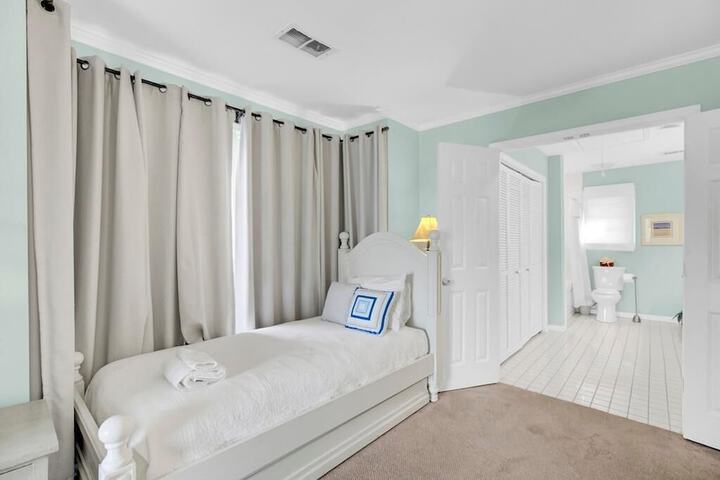 Racquet Club 35 by Wild Dunes in Resort Core