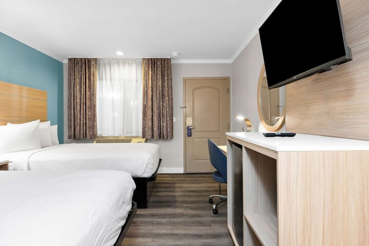 Room 41 of 54