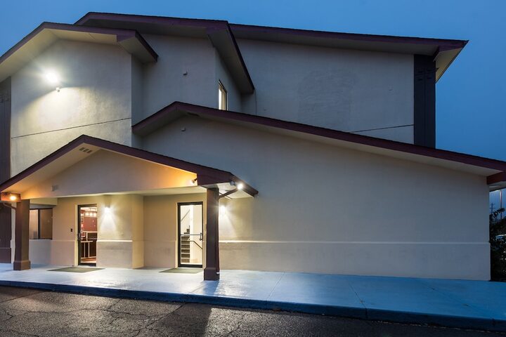 Hotel 6 of 34