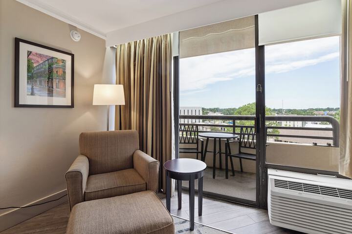 Crowne Plaza Executive Center Baton Rouge by IHG