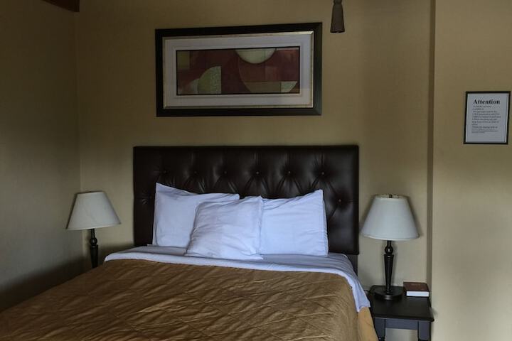 Room 28 of 89